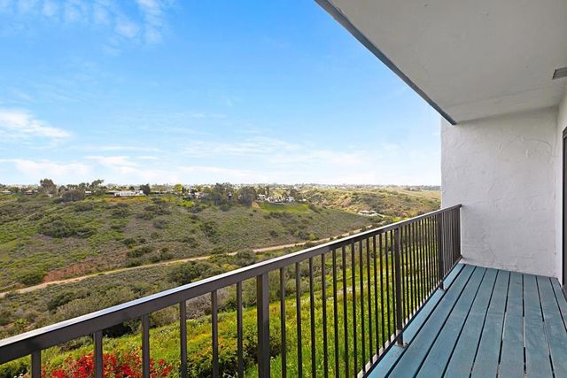 3065 Cowley Way 46, San Diego, CA 92117