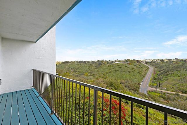 3065 Cowley Way 46, San Diego, CA 92117