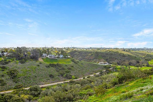 3065 Cowley Way 46, San Diego, CA 92117