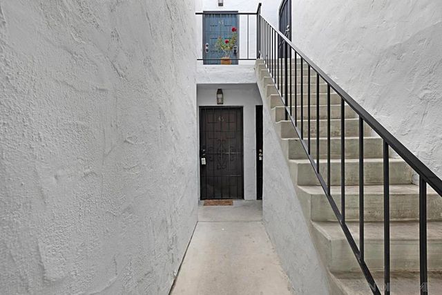 3065 Cowley Way 46, San Diego, CA 92117