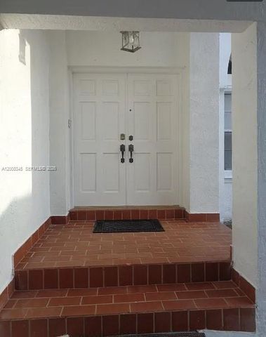 12892 SW 61st St, Miami, FL 33183