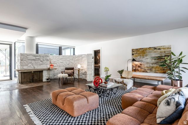 2071 E ST. MARYS DR, Salt Lake City, UT 84108