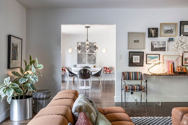 2071 E ST. MARYS DR, Salt Lake City, UT 84108