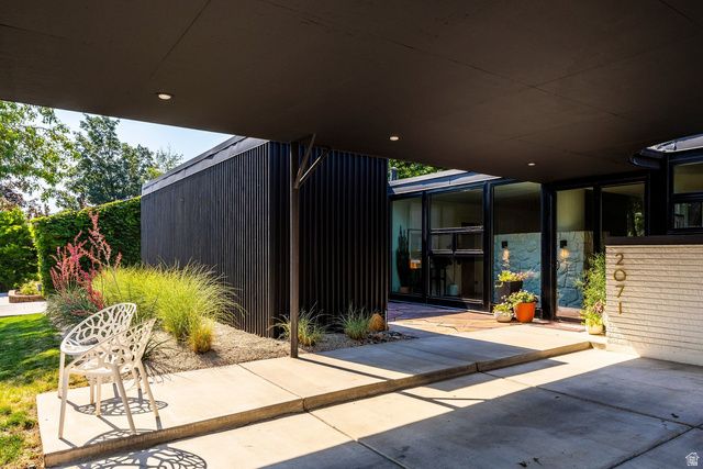 2071 E ST. MARYS DR, Salt Lake City, UT 84108