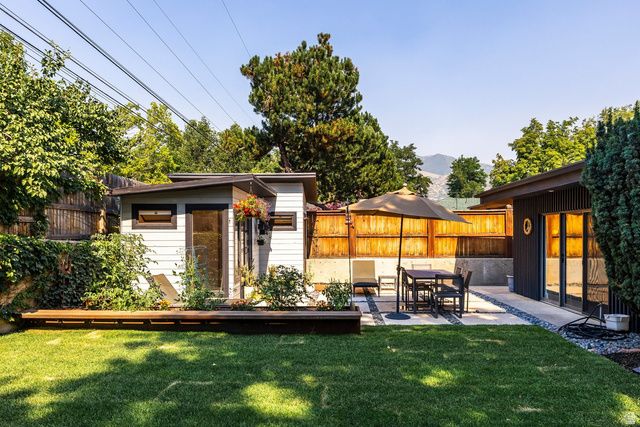 2071 E ST. MARYS DR, Salt Lake City, UT 84108