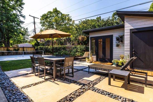 2071 E ST. MARYS DR, Salt Lake City, UT 84108