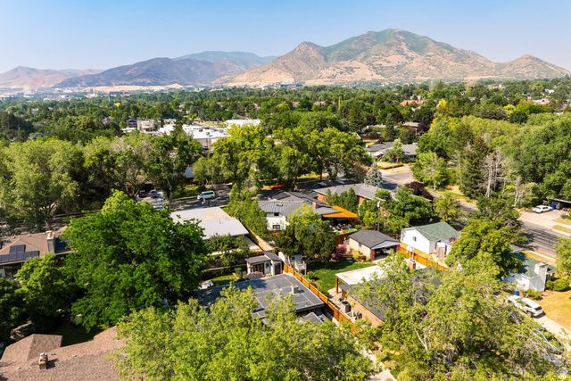 2071 E ST. MARYS DR, Salt Lake City, UT 84108