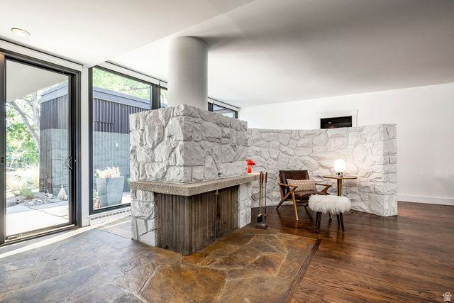 2071 E ST. MARYS DR, Salt Lake City, UT 84108