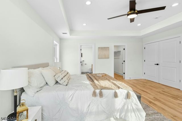 61 W Colfax Ave, Roselle Park Boro, NJ 07204