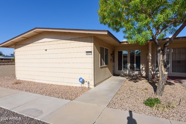 10727 W SANTA FE Drive, Sun City, AZ 85351