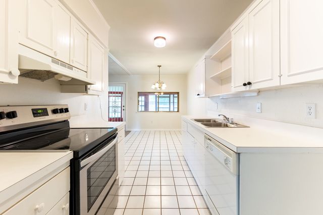 5514 Laredo Lane, Garland, TX 75043
