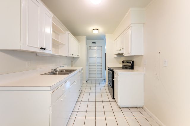 5514 Laredo Lane, Garland, TX 75043