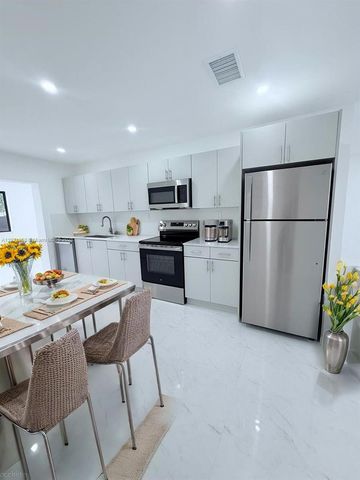 4240 SW 27th St 1, West Park, FL 33023