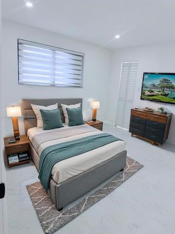 4240 SW 27th St 1, West Park, FL 33023