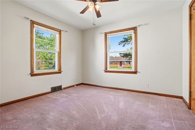 2953 Gibbs Avenue NE, Canton, OH 44714