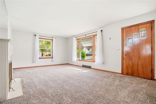 2953 Gibbs Avenue NE, Canton, OH 44714