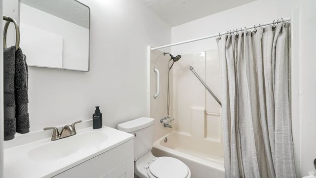 359 E 8400 S, Sandy, UT 84070