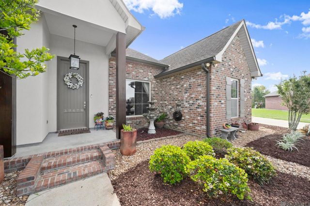 39478 Oceanview Ave, Prairieville, LA 70769