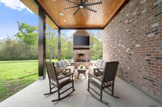 39478 Oceanview Ave, Prairieville, LA 70769