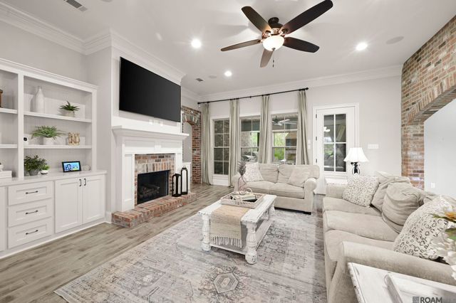 39478 Oceanview Ave, Prairieville, LA 70769