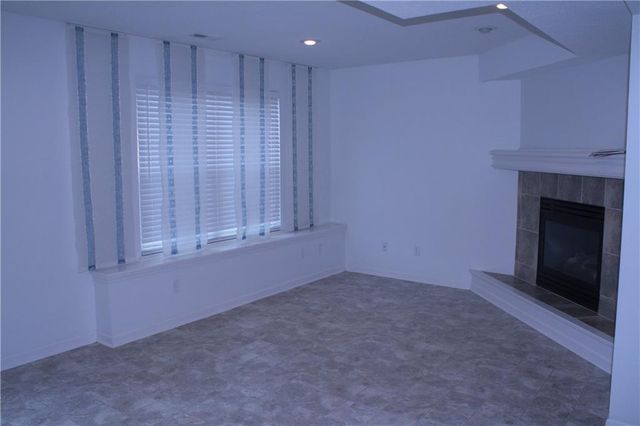 804 Glenview Street, Leavenworth, KS 66048