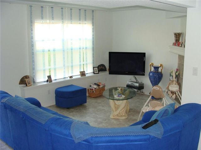 804 Glenview Street, Leavenworth, KS 66048