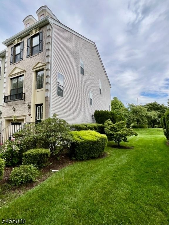 456 Hartford Dr, Nutley Twp., NJ 07110 — photo 2