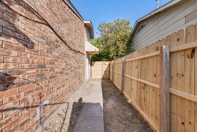 2445 Red River Street, Mesquite, TX 75150