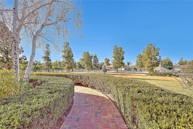 23140 Western Crest Drive, Lake Mathews, CA 92570