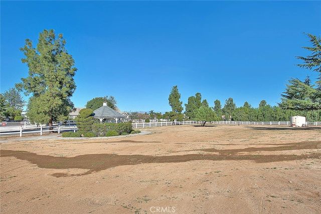 23140 Western Crest Drive, Lake Mathews, CA 92570