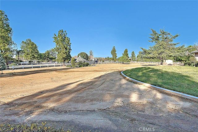 23140 Western Crest Drive, Lake Mathews, CA 92570