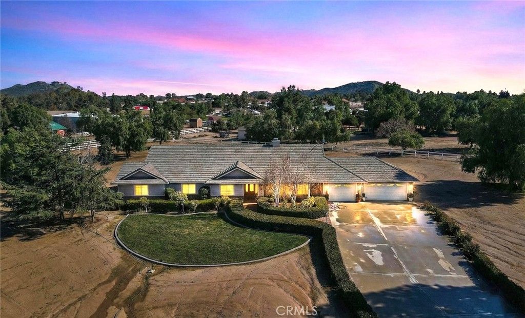 23140 Western Crest Drive, Lake Mathews, CA 92570