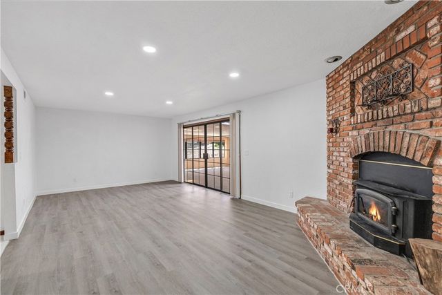 31817 Saint Anne Drive, Llano, CA 93544