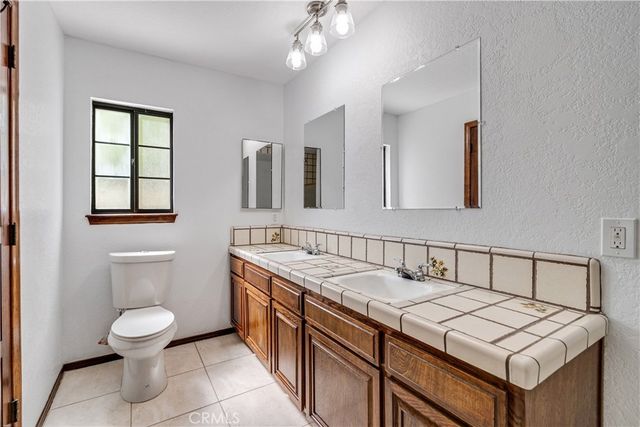 31817 Saint Anne Drive, Llano, CA 93544