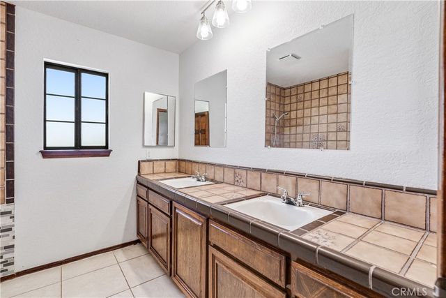 31817 Saint Anne Drive, Llano, CA 93544