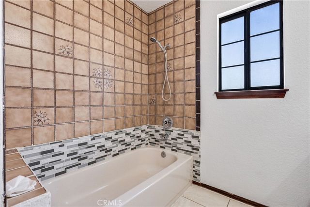 31817 Saint Anne Drive, Llano, CA 93544