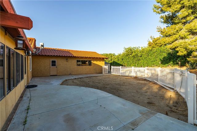 31817 Saint Anne Drive, Llano, CA 93544