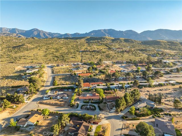 31817 Saint Anne Drive, Llano, CA 93544