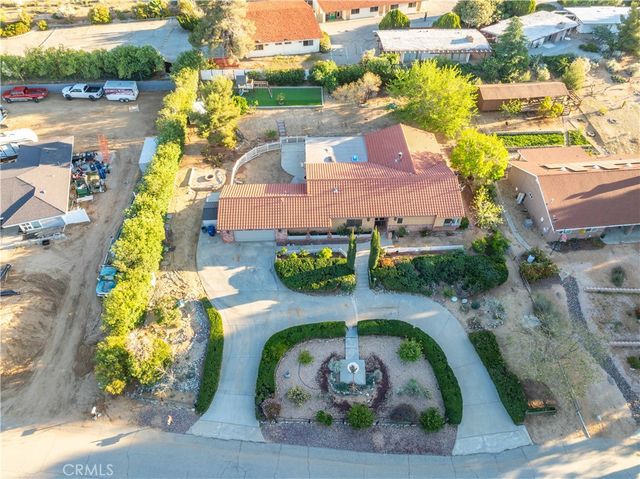 31817 Saint Anne Drive, Llano, CA 93544