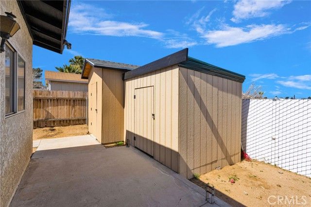 18492 Hinton Street, Hesperia, CA 92345