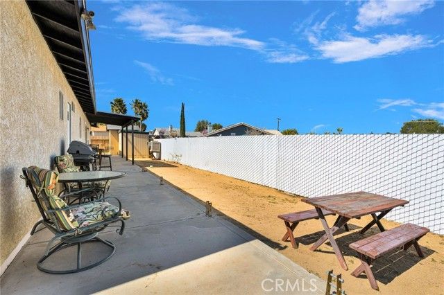 18492 Hinton Street, Hesperia, CA 92345
