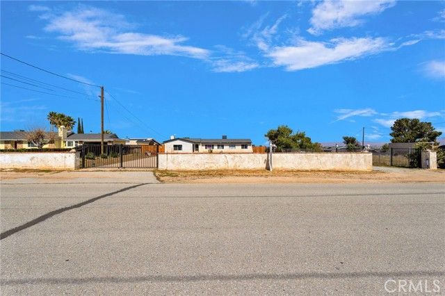 18492 Hinton Street, Hesperia, CA 92345