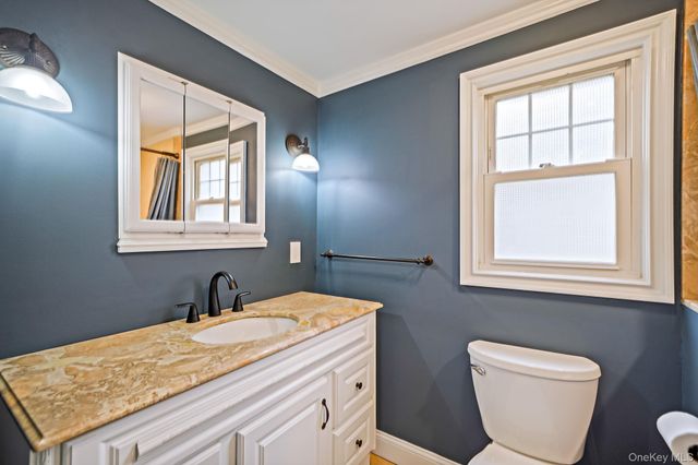 191 Smith Avenue, Islip, NY 11751