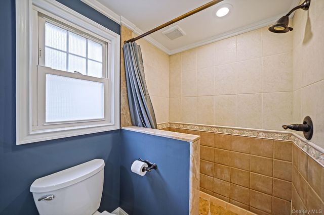 191 Smith Avenue, Islip, NY 11751