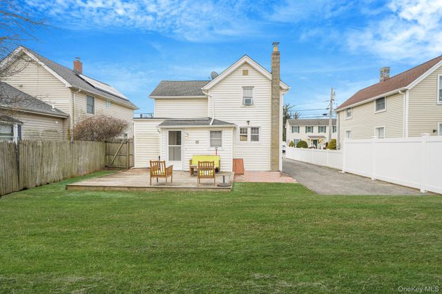 191 Smith Avenue, Islip, NY 11751