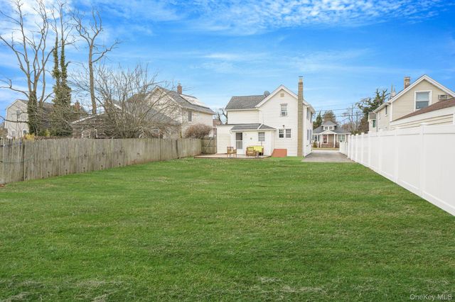 191 Smith Avenue, Islip, NY 11751