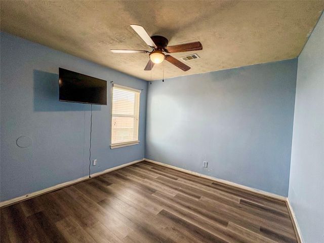 2237 Onyx Court, Texas City, TX 77591