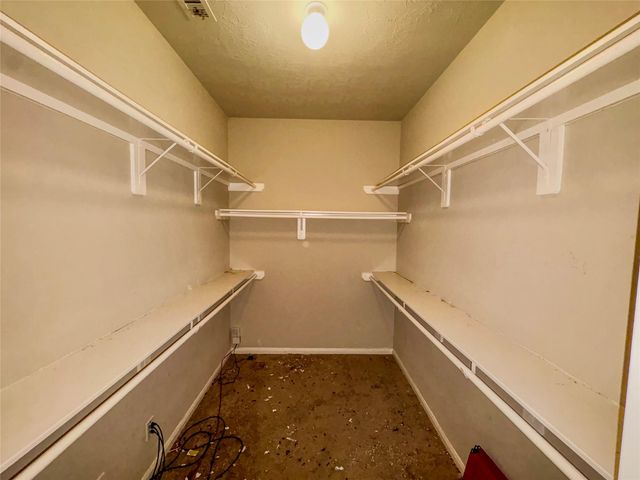 2237 Onyx Court, Texas City, TX 77591