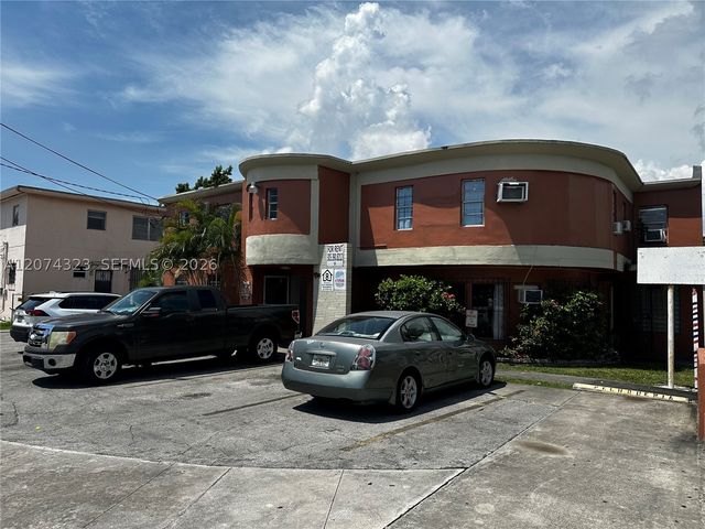 100 SW 18th Ct 2, Miami, FL 33135