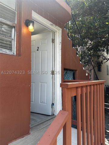 100 SW 18th Ct 2, Miami, FL 33135